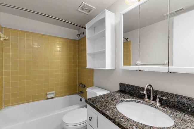 Photo - Donegal Place