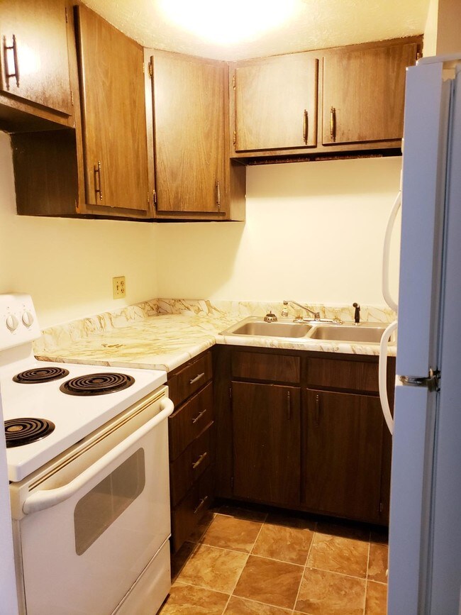 Photo - Brookview Apartments