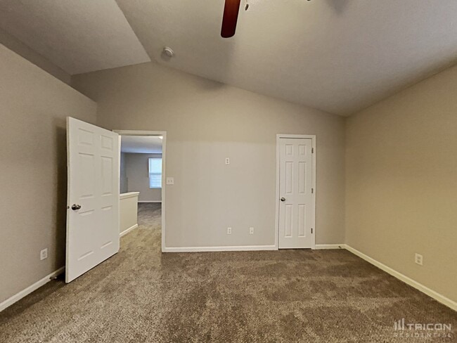 Photo - 1640 Composer Way