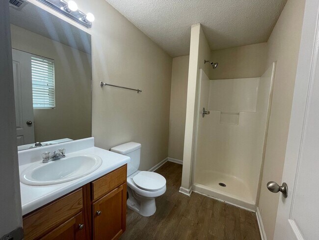 Photo - PRE-LEASING FOR AUGUST 2025! 1/2 OFF SECU...
