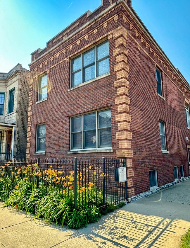 Photo - 2751 N Campbell Ave House