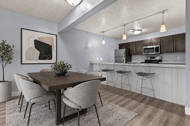 Fairfax Apartments - Lansing, MI
