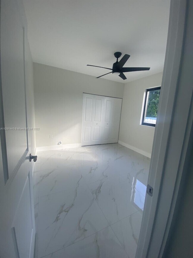 Photo - 11851 SW 220th St