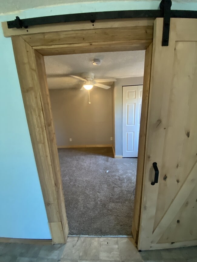 Photo - 214 E Williams St