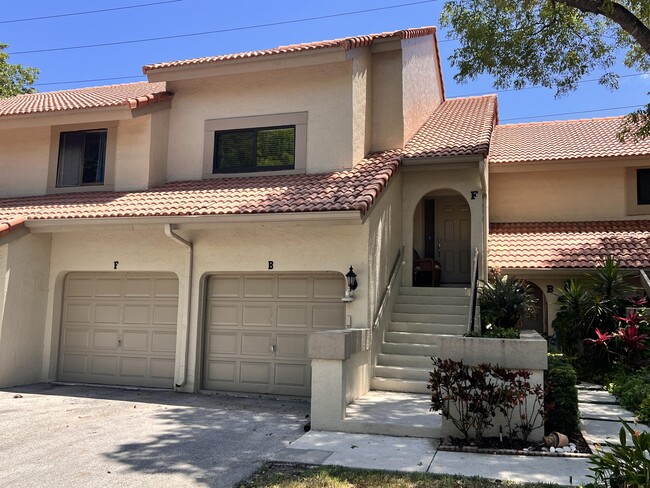 Photo - 5650 Coach House Cir Unit F