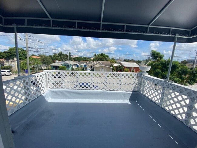 Photo - 2126 NW Flagler Terrace Unidad 6