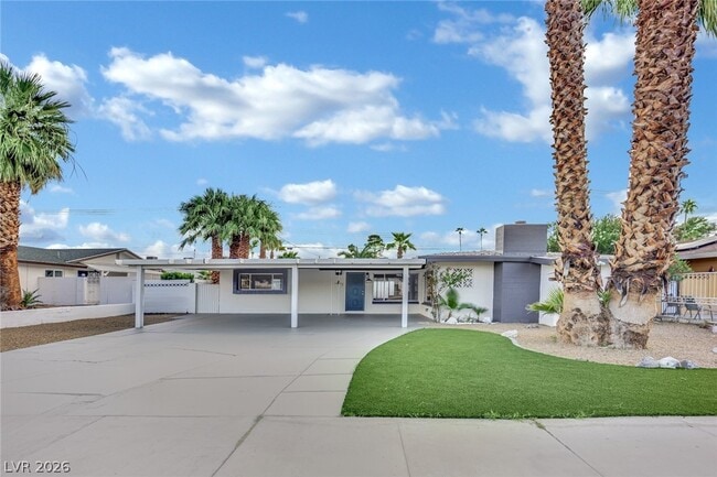 Photo - 2325 Sombrero Dr