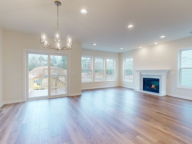 Photo - 106 Heron Ln