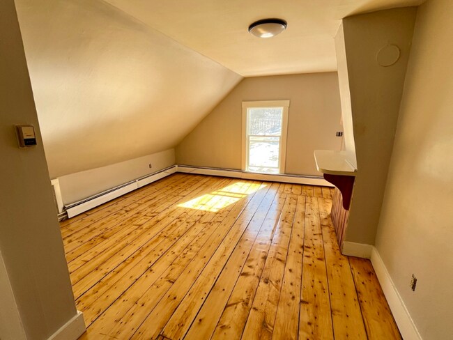 Photo - 50 N Main St Unidad 4