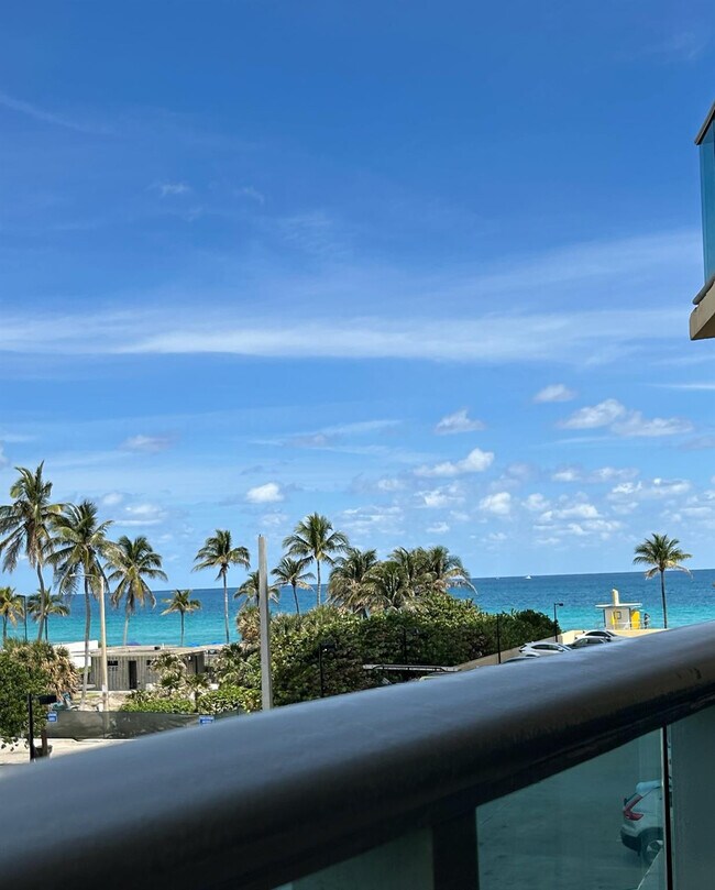 Building Photo - 2501 S Ocean Dr Unit 338