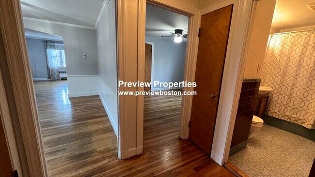 Photo - 14 Caltha Rd Unit 1P