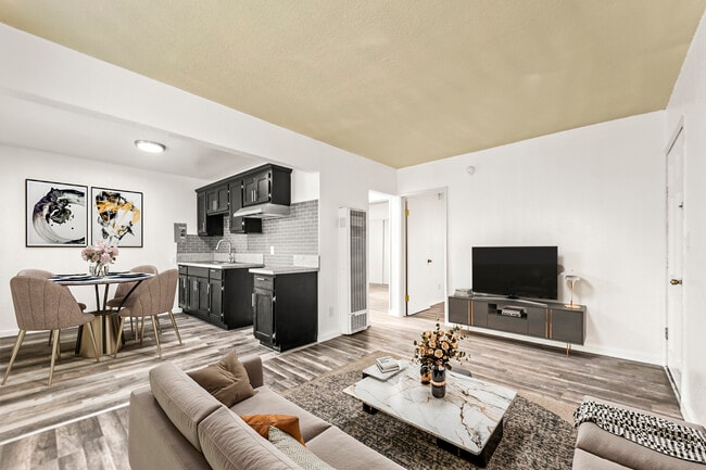 Building Photo - 8027 S Broadway Unit 1 Rental