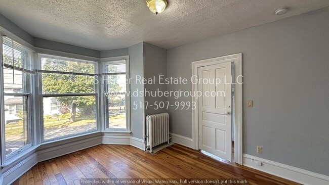 Building Photo - 533.5 Seymour Ave Rental