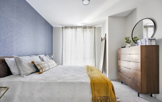 Photo - 1550 on the Charles