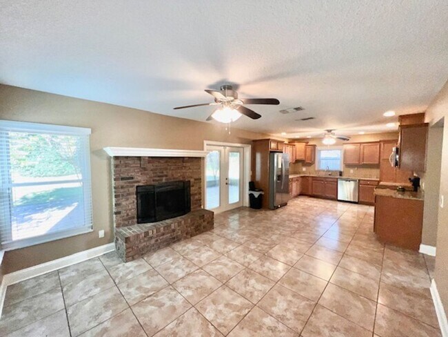 Photo - Oviedo - 3 Bedroom, 2.5 Bathroom – $2495.00