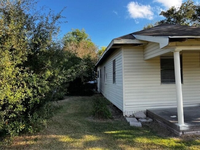 Photo - 1648 W Rev Dr Ransom Howard St