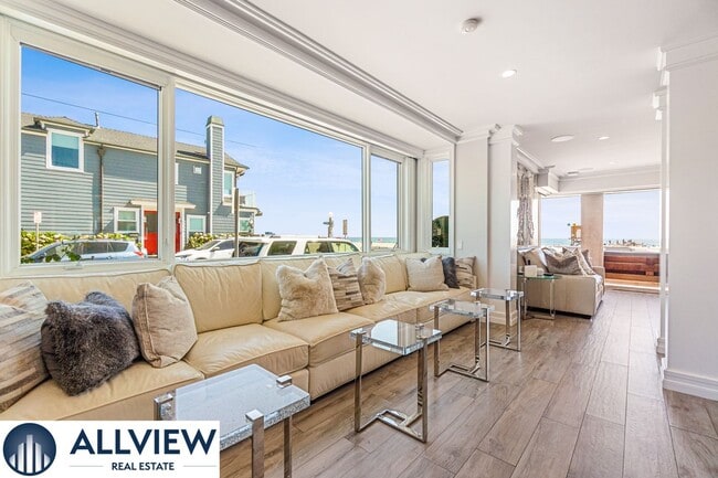 Photo - Stunning Beach House located on Newport Be...