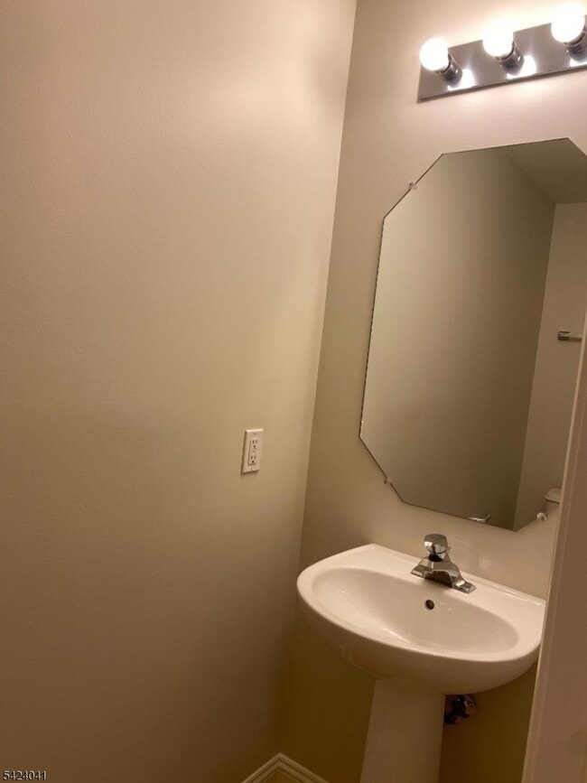 Photo - 258 Riverwalk Way