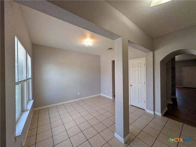 Photo - 3017 Lodgepole Ln