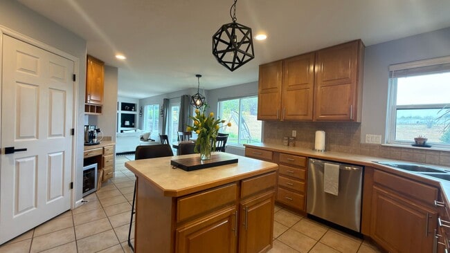 Photo - Great Furnished House In Fort Collins