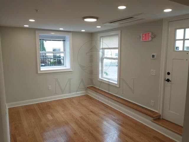 Building Photo - 102 Morse St Unit 112
