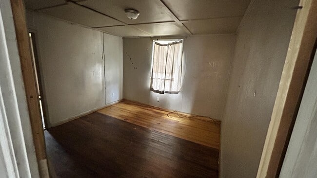 Photo - 5741 Henagen Ave