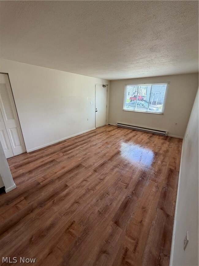 Photo - 193 Rose Ave Unidad A