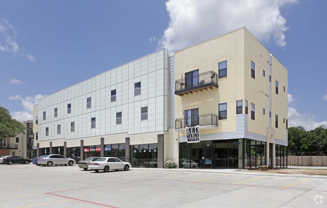 Foto principal - Village on South Congress