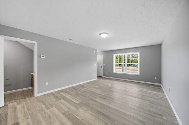 Photo - 2170 Sharkey Rd