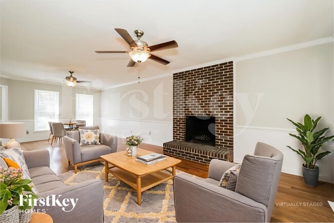 Photo - 3125 Glenshire Dr