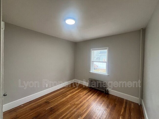 Photo - 317 Bullocks Point Ave Unidad 1