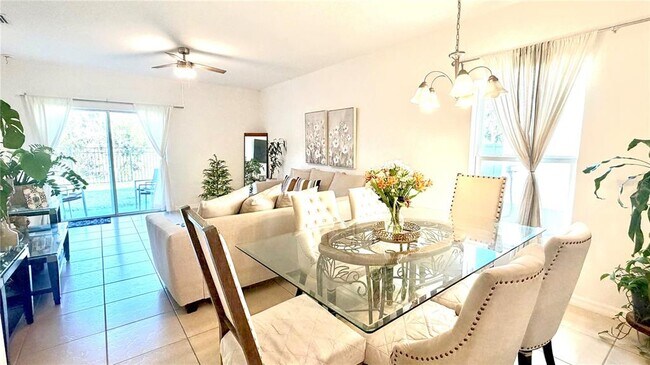 Photo - 5003 Royal Point Ave