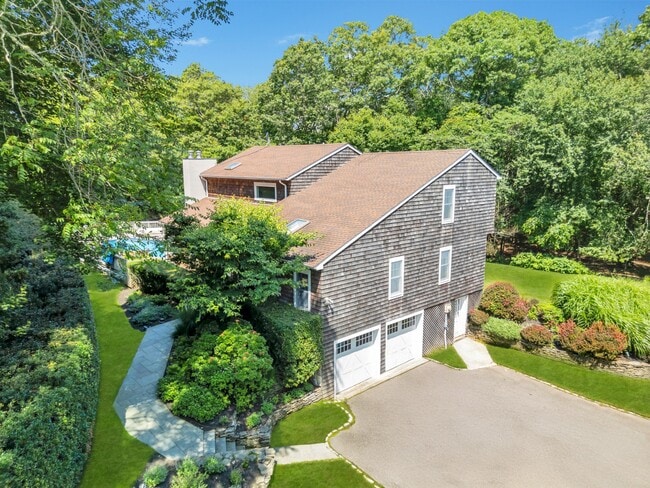 Photo - 25 Broidy Ln