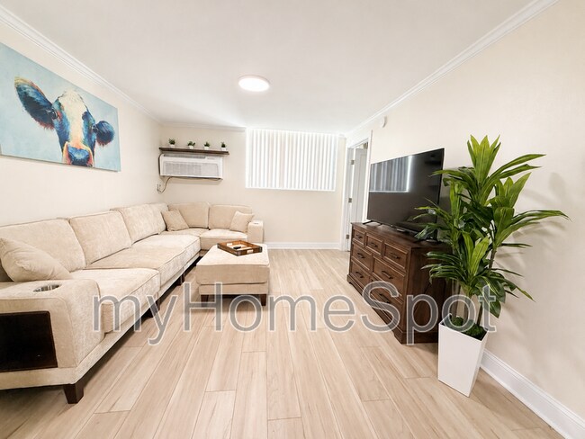 Building Photo - 201 S Stillman St Unit Apt 212