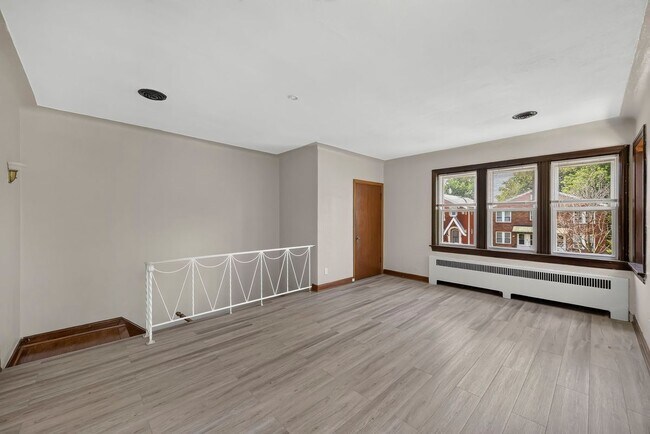 3969 Fillmore St Unit 2F