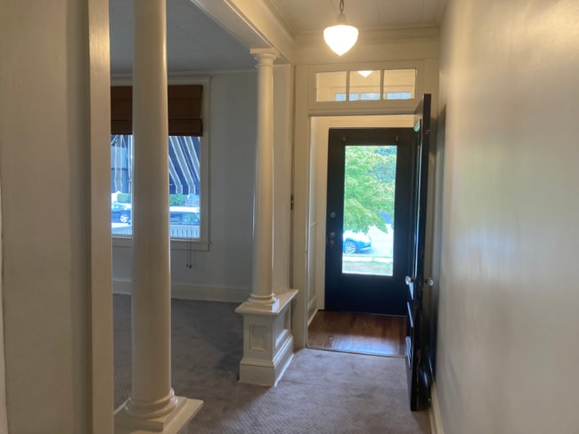 Photo - 1117 Hamilton Blvd Unidad 1117