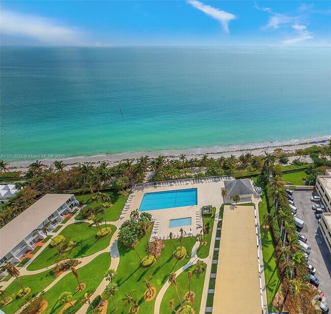 Building Photo - 881 Ocean Dr Unit 22A Rental