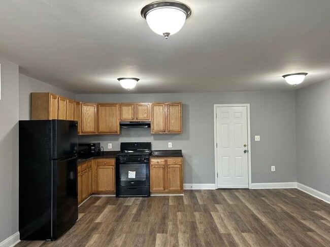 Photo - 4 Bedroom Semi-Detached