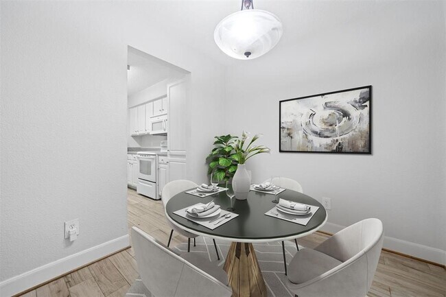 Photo - 2277 S Kirkwood Rd Unidad 1101