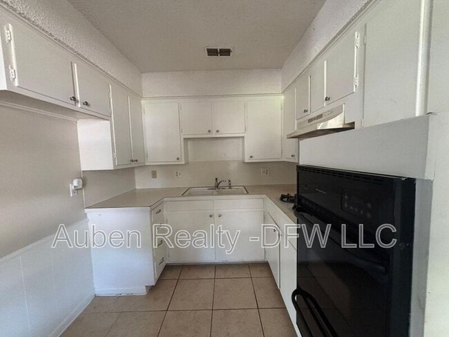 Photo - 1619 N Alexander St