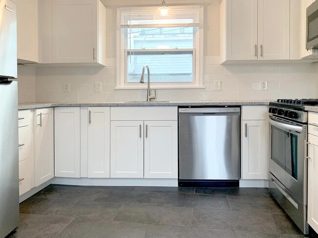 Photo - 142 E Gay St Unit 3