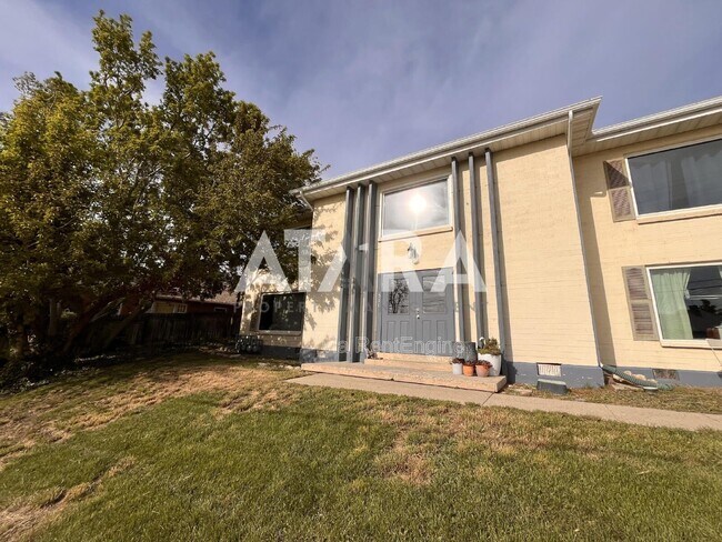 Building Photo - 510 N Main St Unit 03