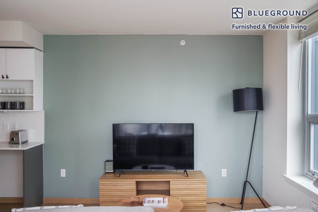 Photo - 311 Cedar St Unidad FL14-ID662