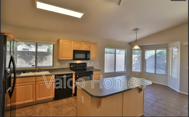 Photo - 6401 W Tether Trail