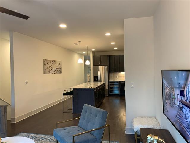 Photo - 5613 Belmont Ave