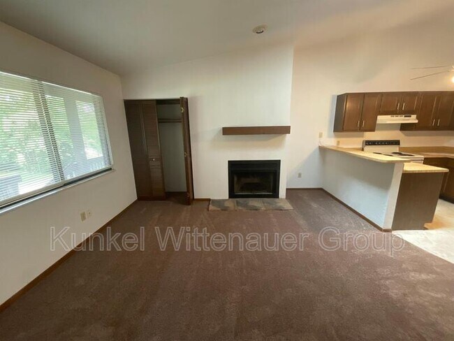 Photo - 57 Pepperwood Ct