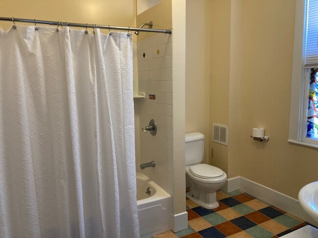 Photo - 10 Dow St Unit 1