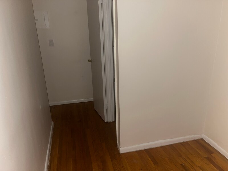 Photo - 66-01 Burns St