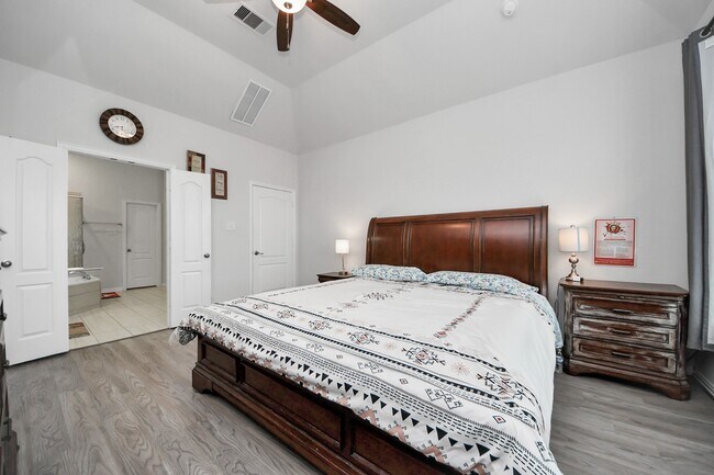 Photo - 3512 Jasperstone Ln