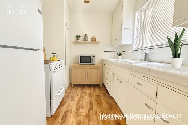 Photo - 1350 Laurel Ave Unidad 9